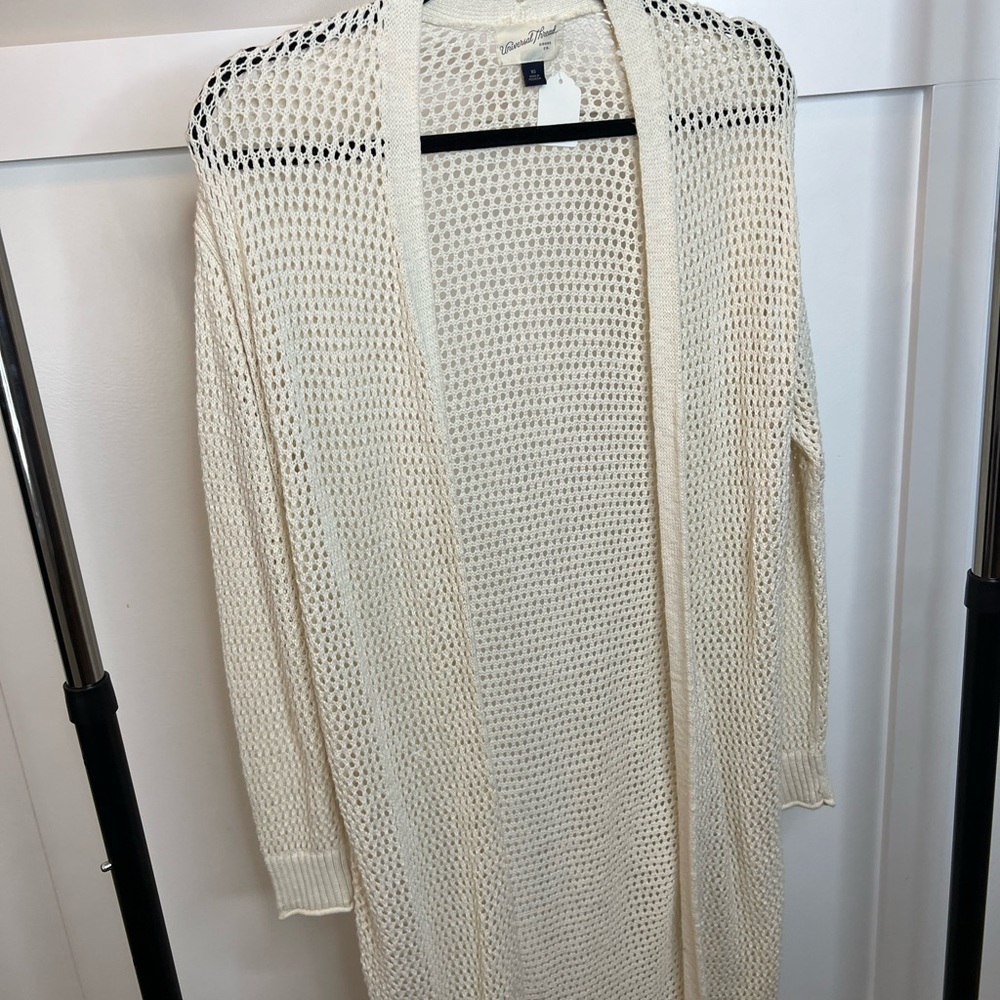 Ivory Duster - Picture 3 of 4